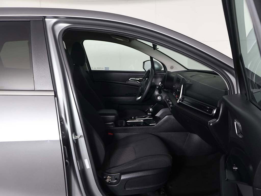 Used 2023 Kia Sportage LX image 28