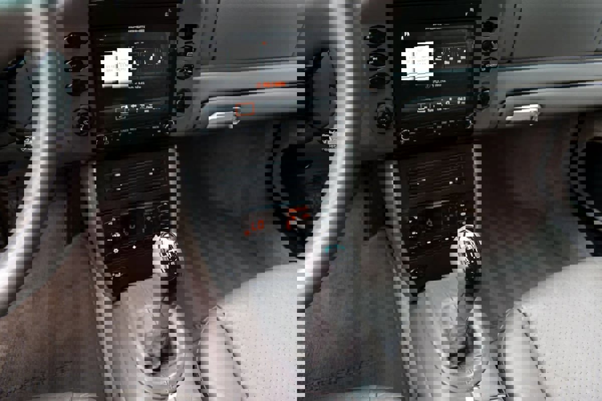 Used 2002 Porsche 911 Cabriolet image 22