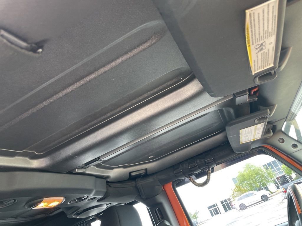 Used 2011 Jeep Wrangler Unlimited Sport w/ Trailer Tow Group AWD/4WD image 10