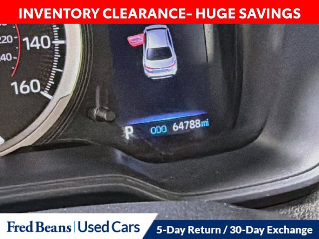 Used 2021 Toyota Corolla SE FWD image 17