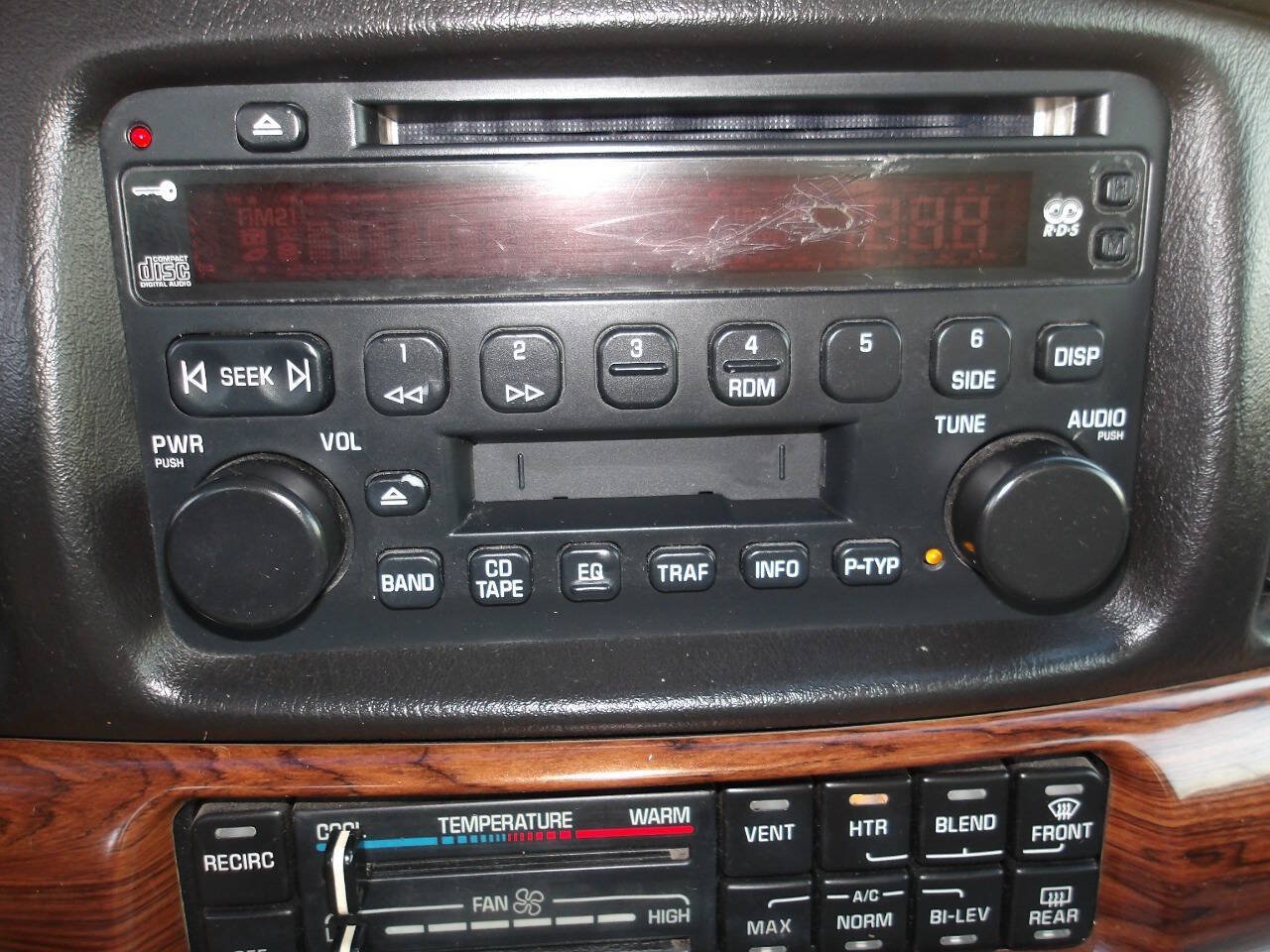 Used 2004 Buick Le Sabre Custom FWD image 12