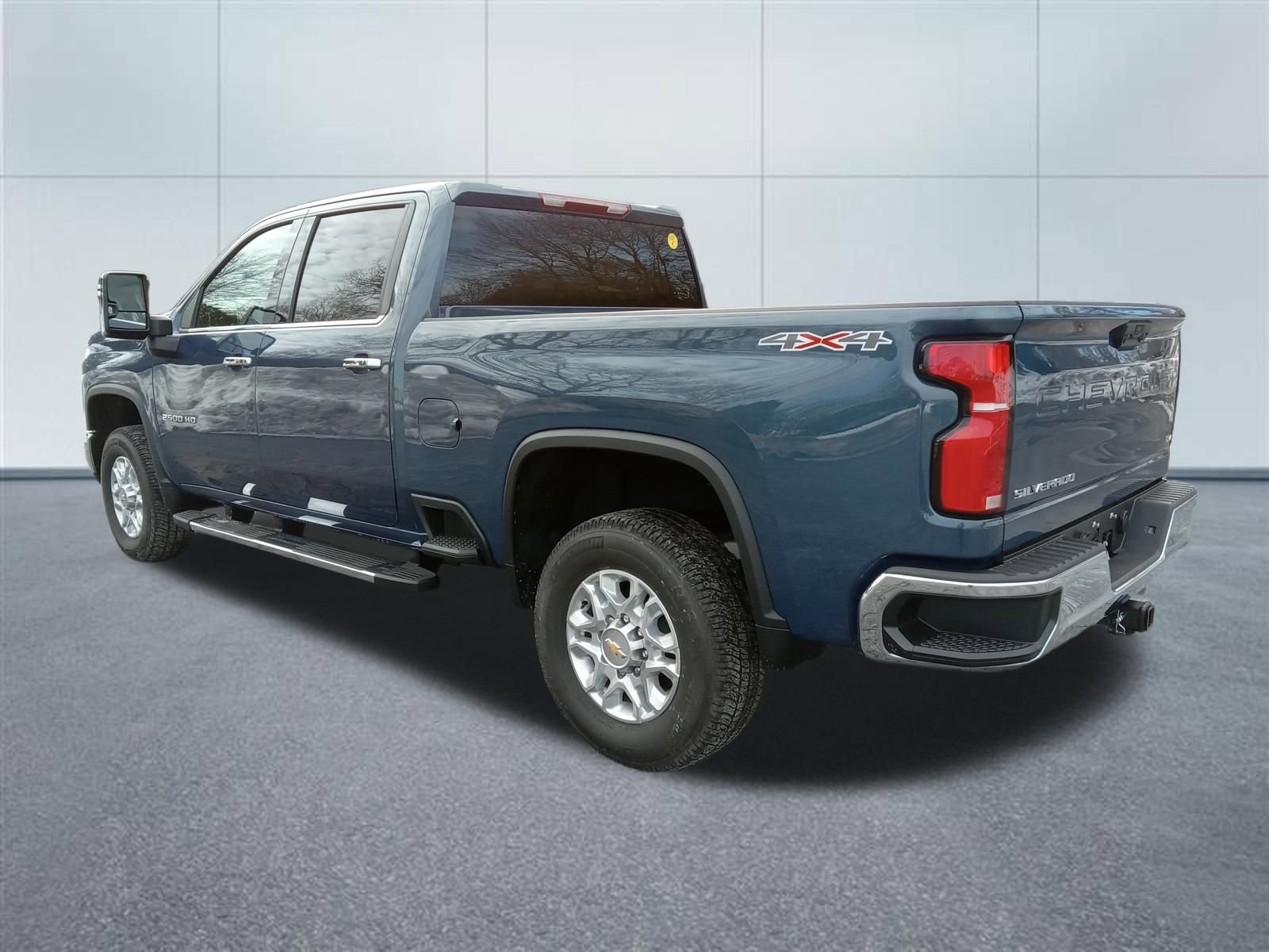 Used 2026 Chevrolet Silverado 2500 LTZ image 3