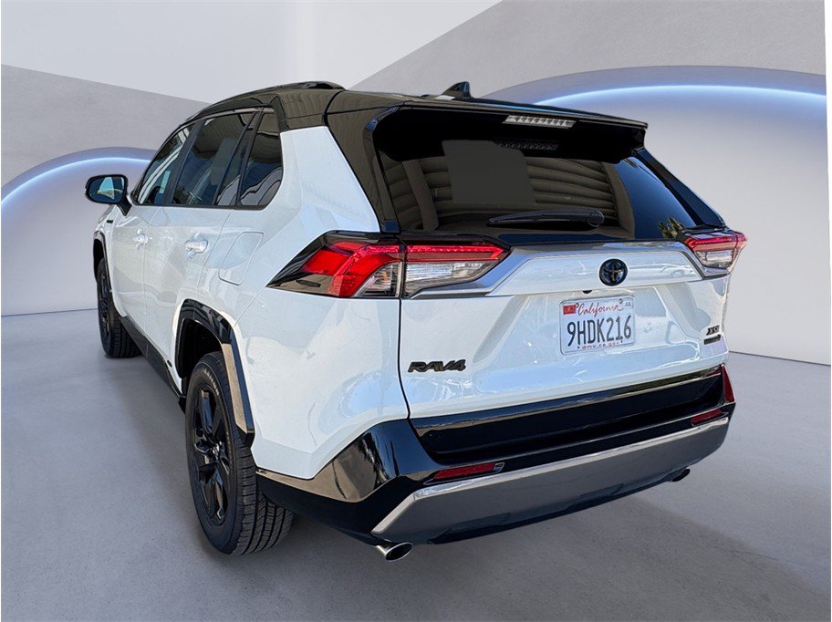 Used 2021 Toyota RAV4 XSE w/ Carpet Mat Package (TMS) AWD/4WD image 4