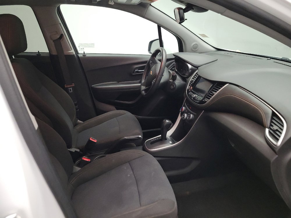 Used 2020 Chevrolet Trax LS w/ Tint and Cruise Package FWD image 21