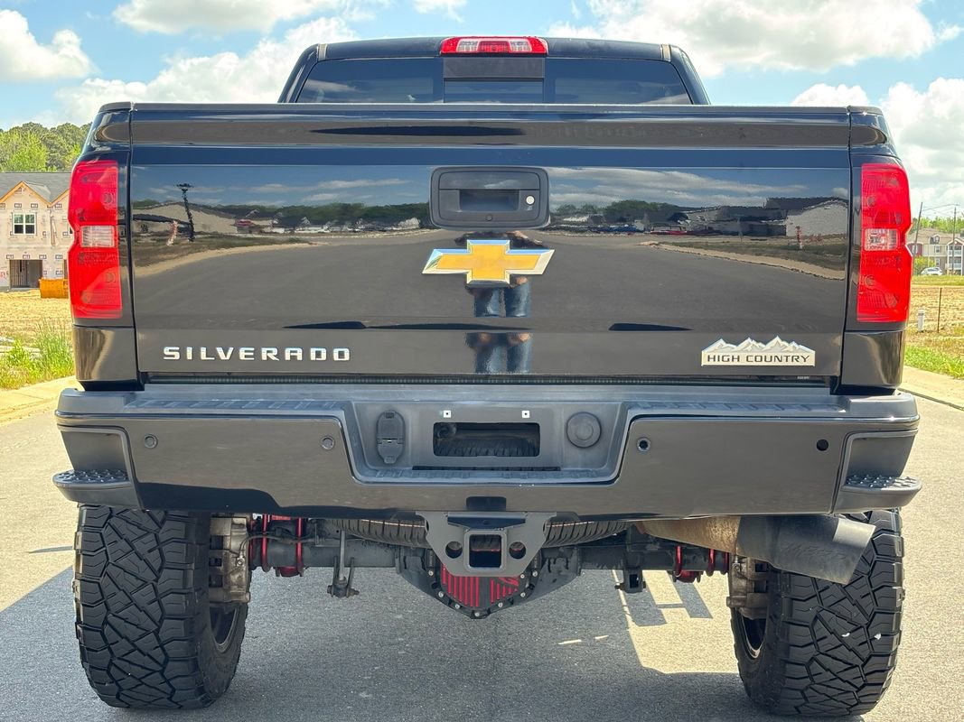 Used 2015 Chevrolet Silverado 2500 High Country w/ Duramax Plus Package image 4