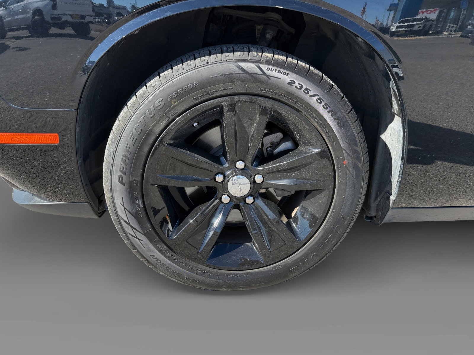 Used 2023 Dodge Challenger SXT image 9