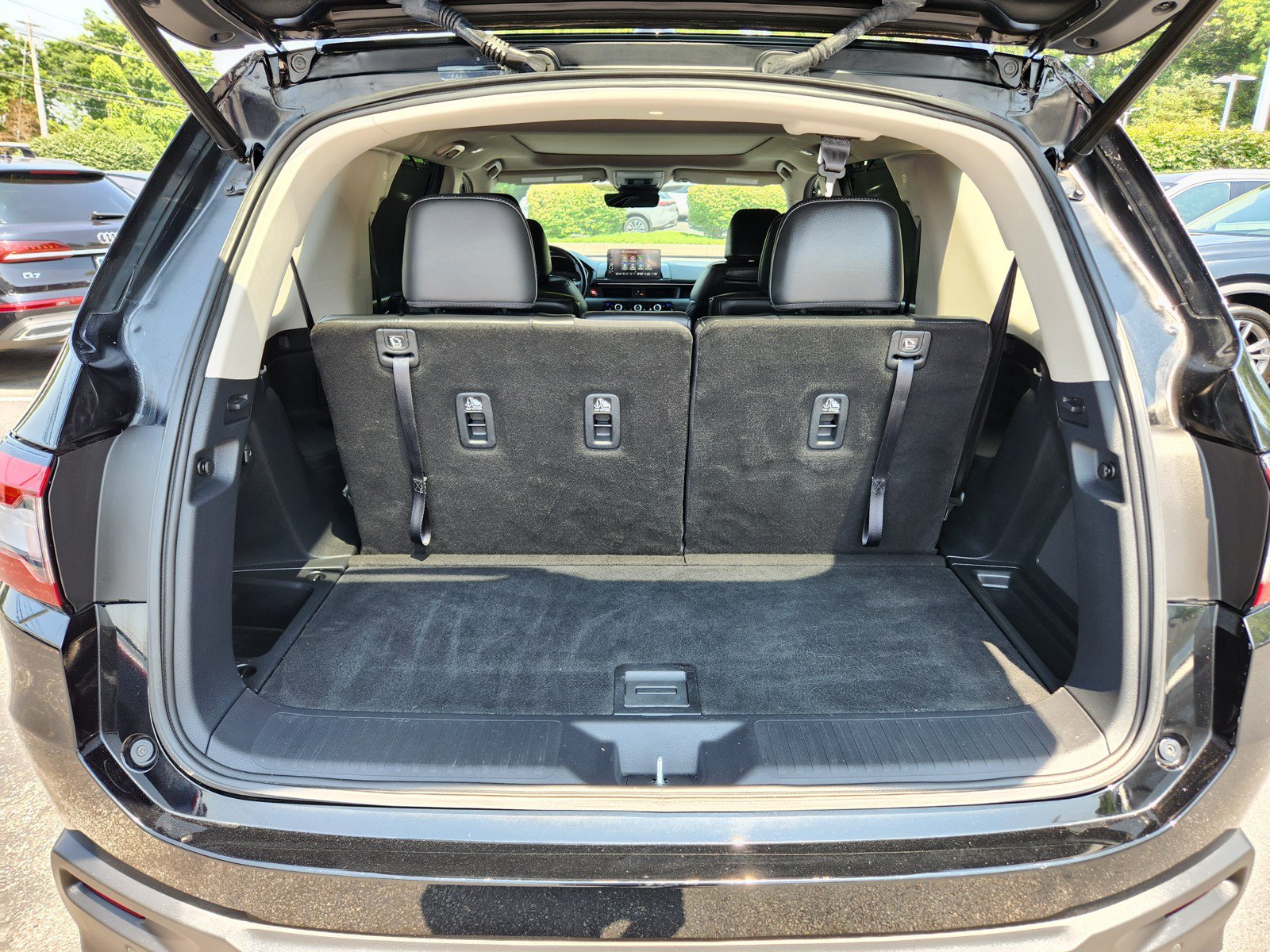 Used 2023 Honda Pilot Elite image 8