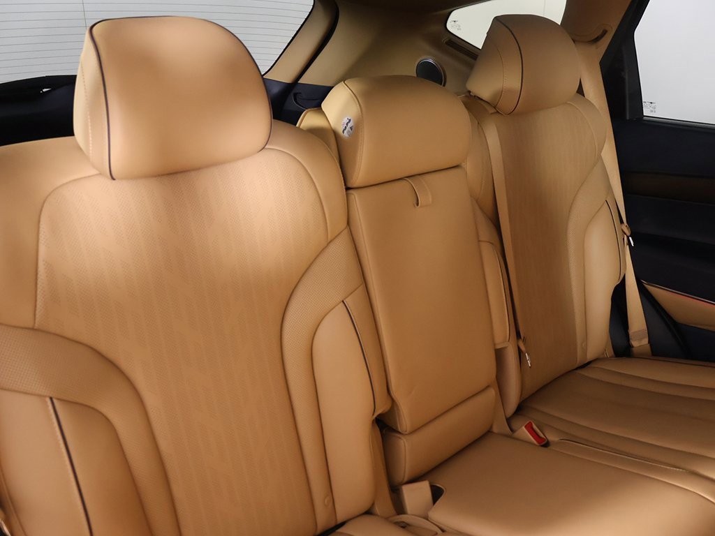 Used 2023 Genesis GV80 2.5T w/ Prestige 20" Package image 37