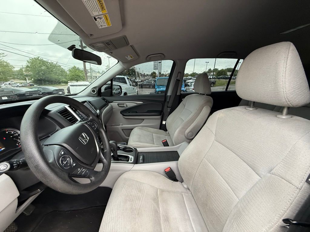 Used 2017 Honda Pilot EX image 12