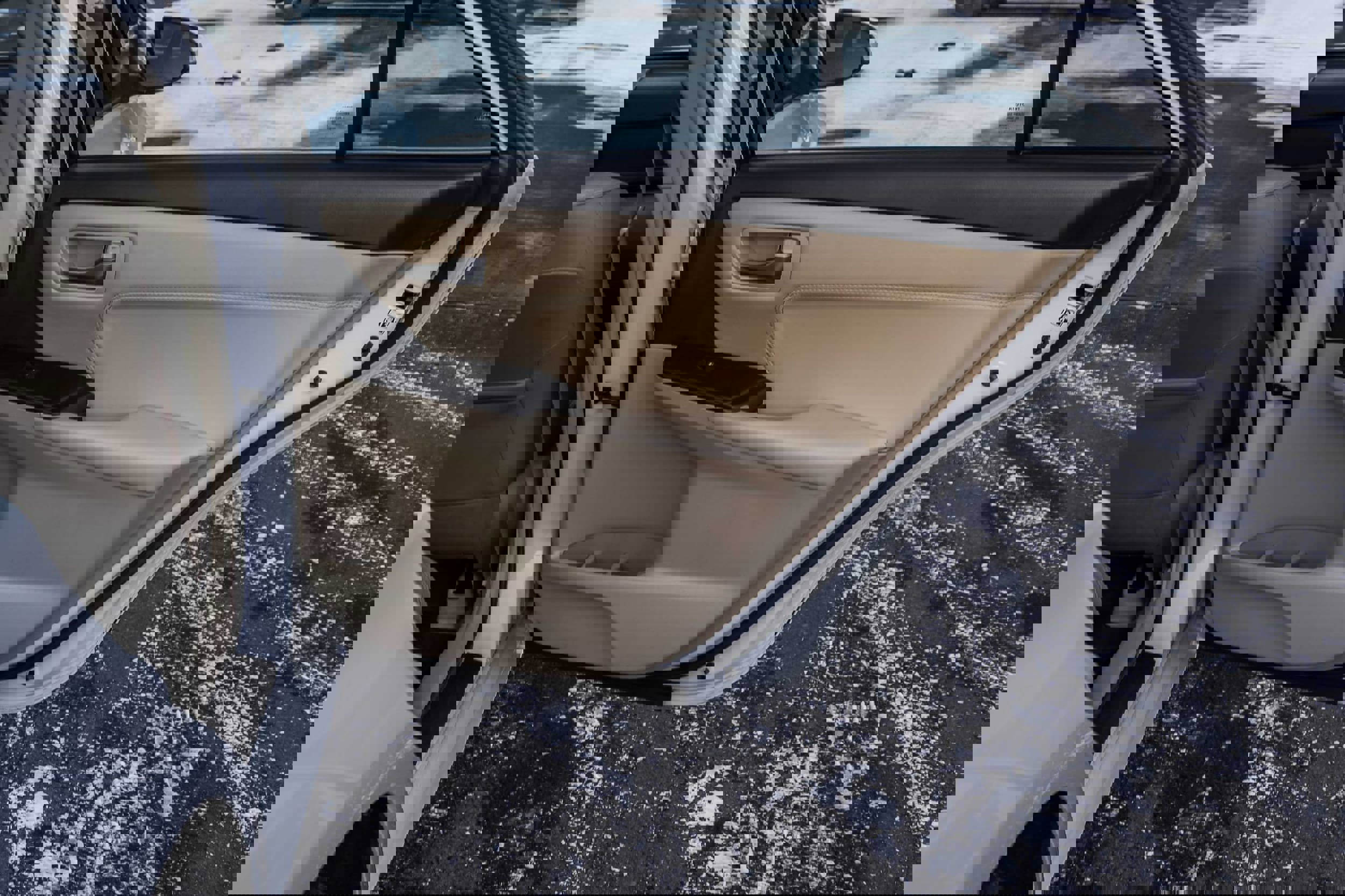 Used 2016 Toyota Camry XLE image 16