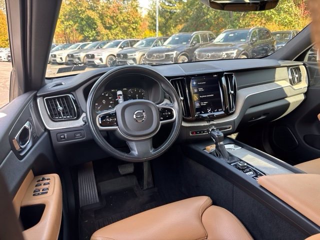 Used 2020 Volvo XC60 T5 Inscription AWD/4WD image 9