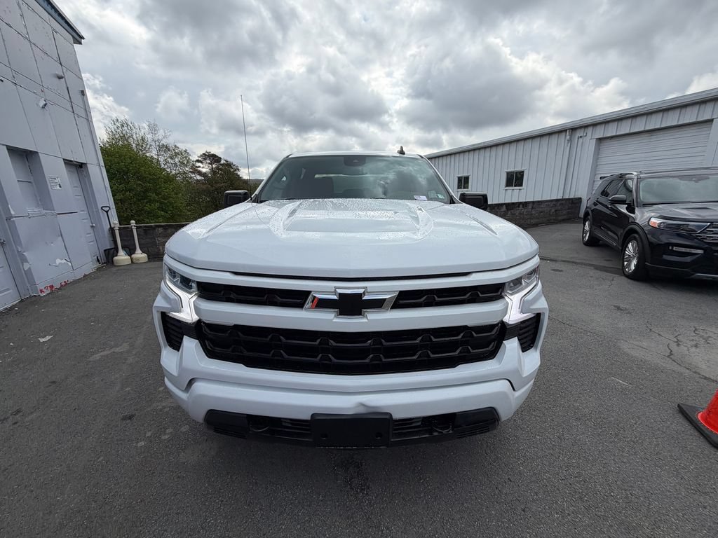 Used 2023 Chevrolet Silverado 1500 RST w/ Z71 Off-Road Package AWD/4WD image 8