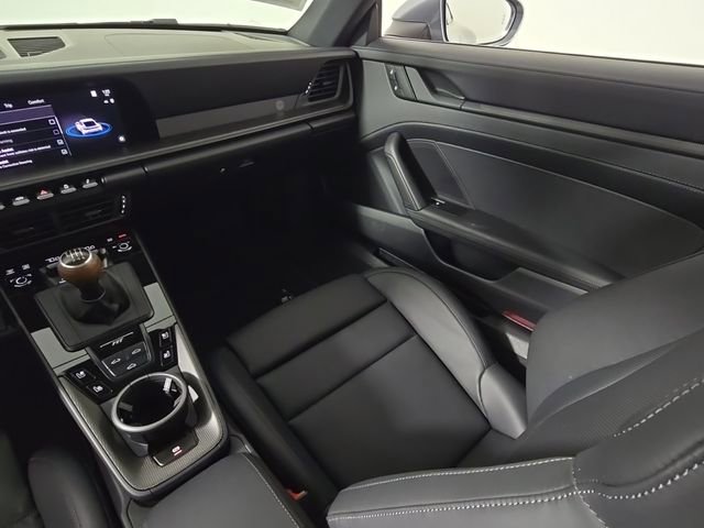 Certified 2025 Porsche 911 Carrera T image 27
