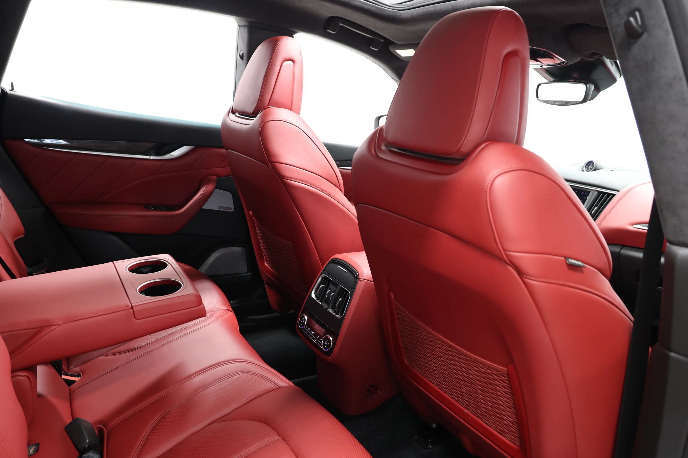 Used 2021 Maserati Levante GTS AWD/4WD image 93