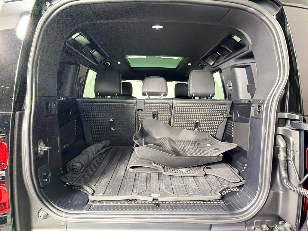 Certified 2024 Land Rover Defender 110 S AWD/4WD image 28