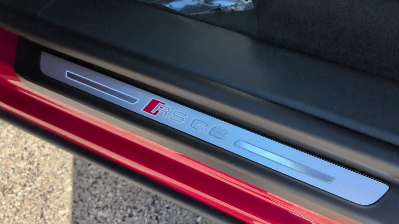 New 2025 Audi RS Q8 performance image 11