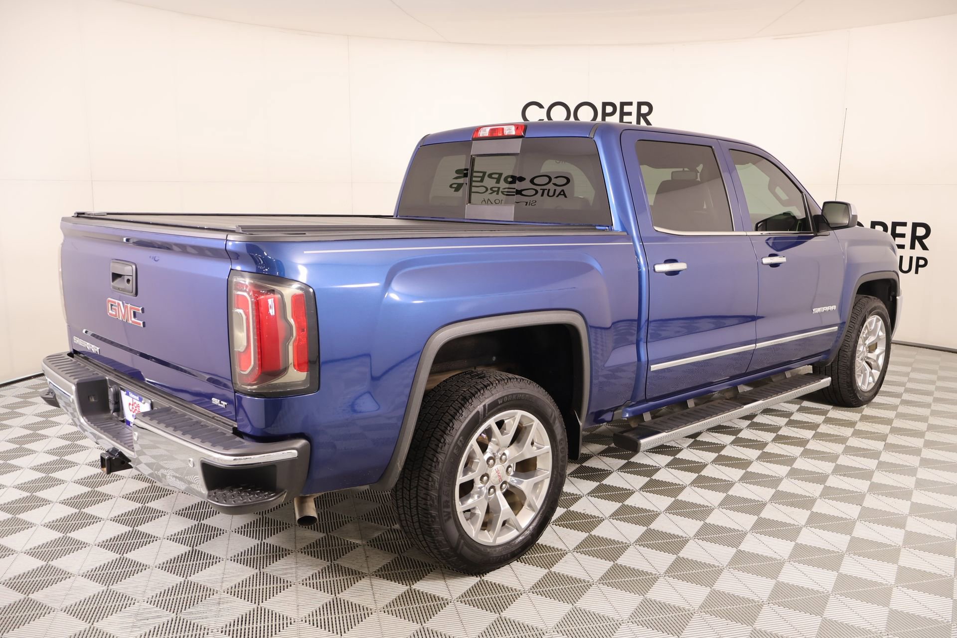 Used 2017 GMC Sierra 1500 SLT w/ SLT Premium Package image 19