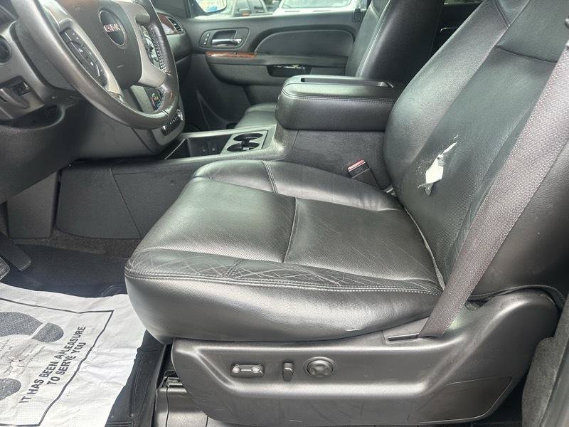 Used 2014 GMC Yukon SLT w/ SLT-2 Equipment Package RWD image 8