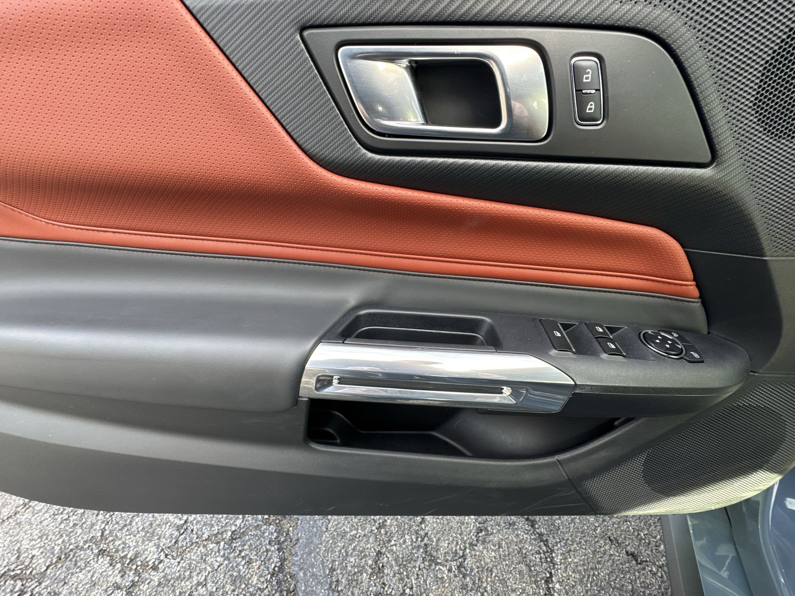 Used 2025 Ford Mustang GT Premium RWD image 14