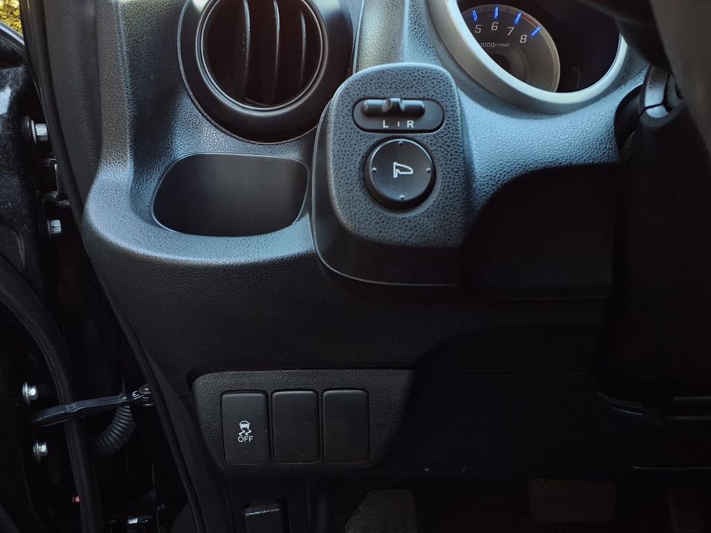 Used 2012 Honda Fit image 12