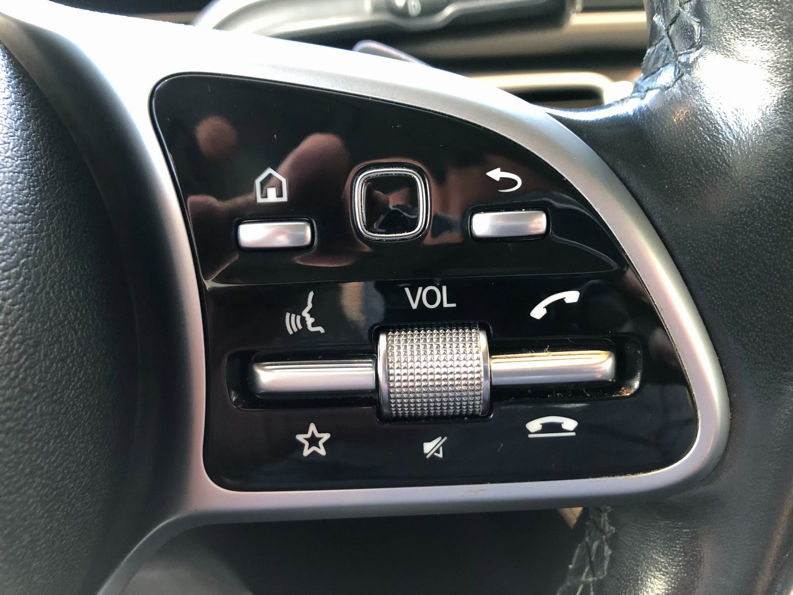 Used 2020 Mercedes-Benz GLE 350 4MATIC image 34