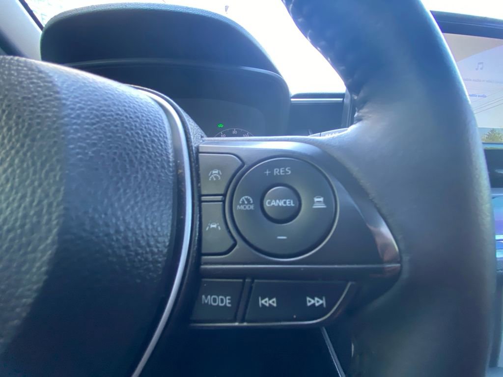 Used 2024 Toyota Corolla Cross AWD Hybrid w/ Moonroof Package image 20