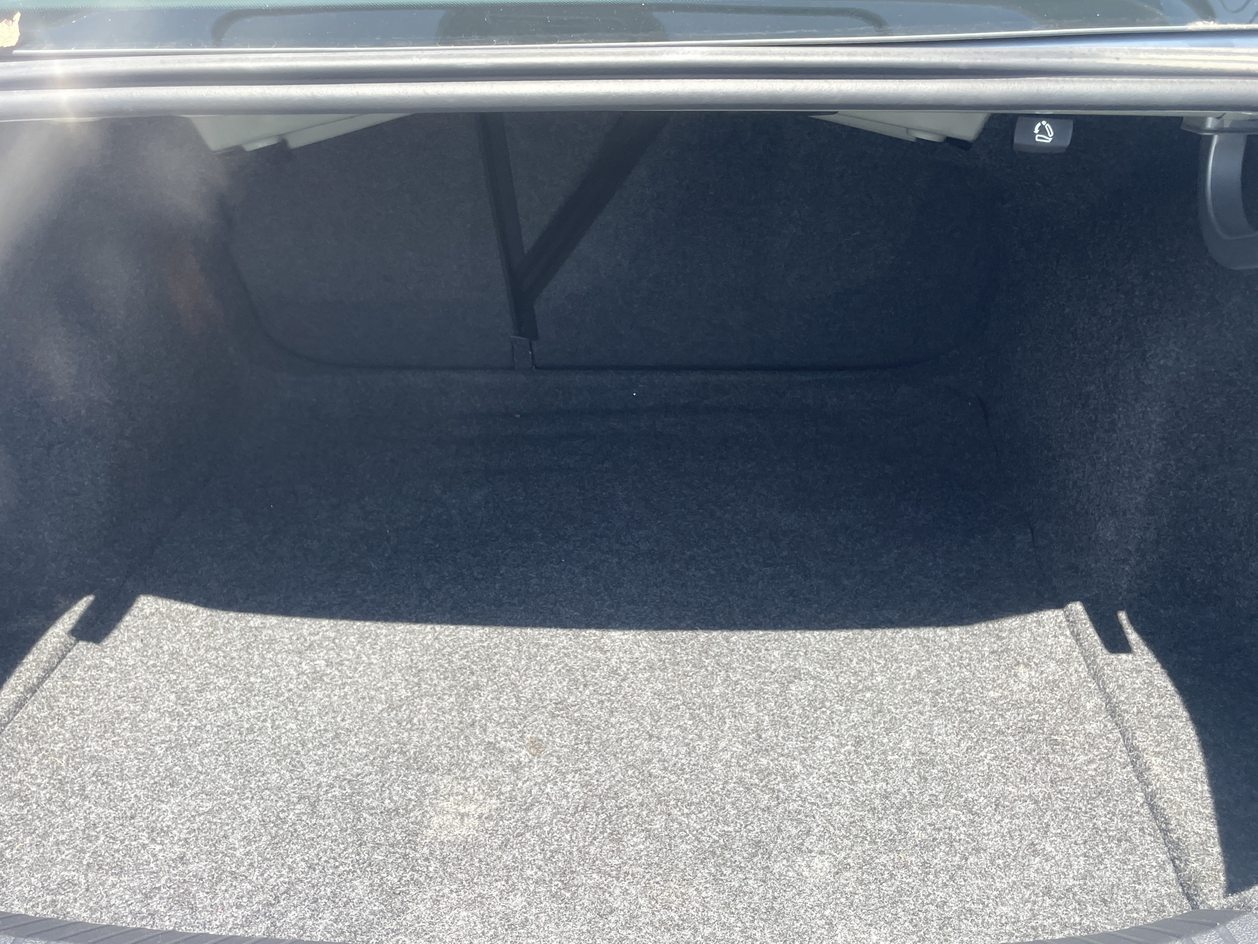 Used 2022 Volkswagen Jetta Sport FWD image 29