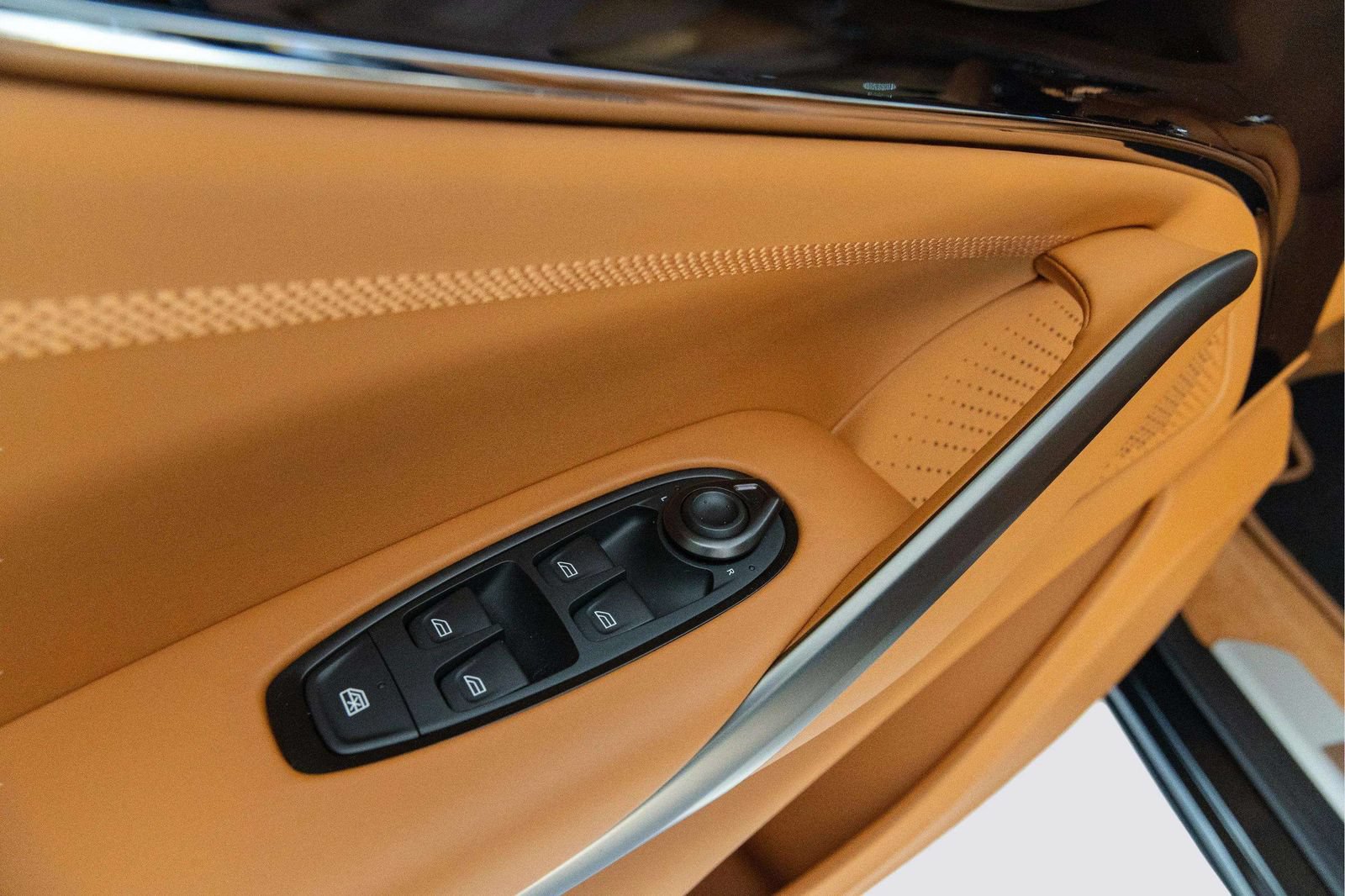 New 2026 Aston Martin DBX 707 AWD/4WD image 18
