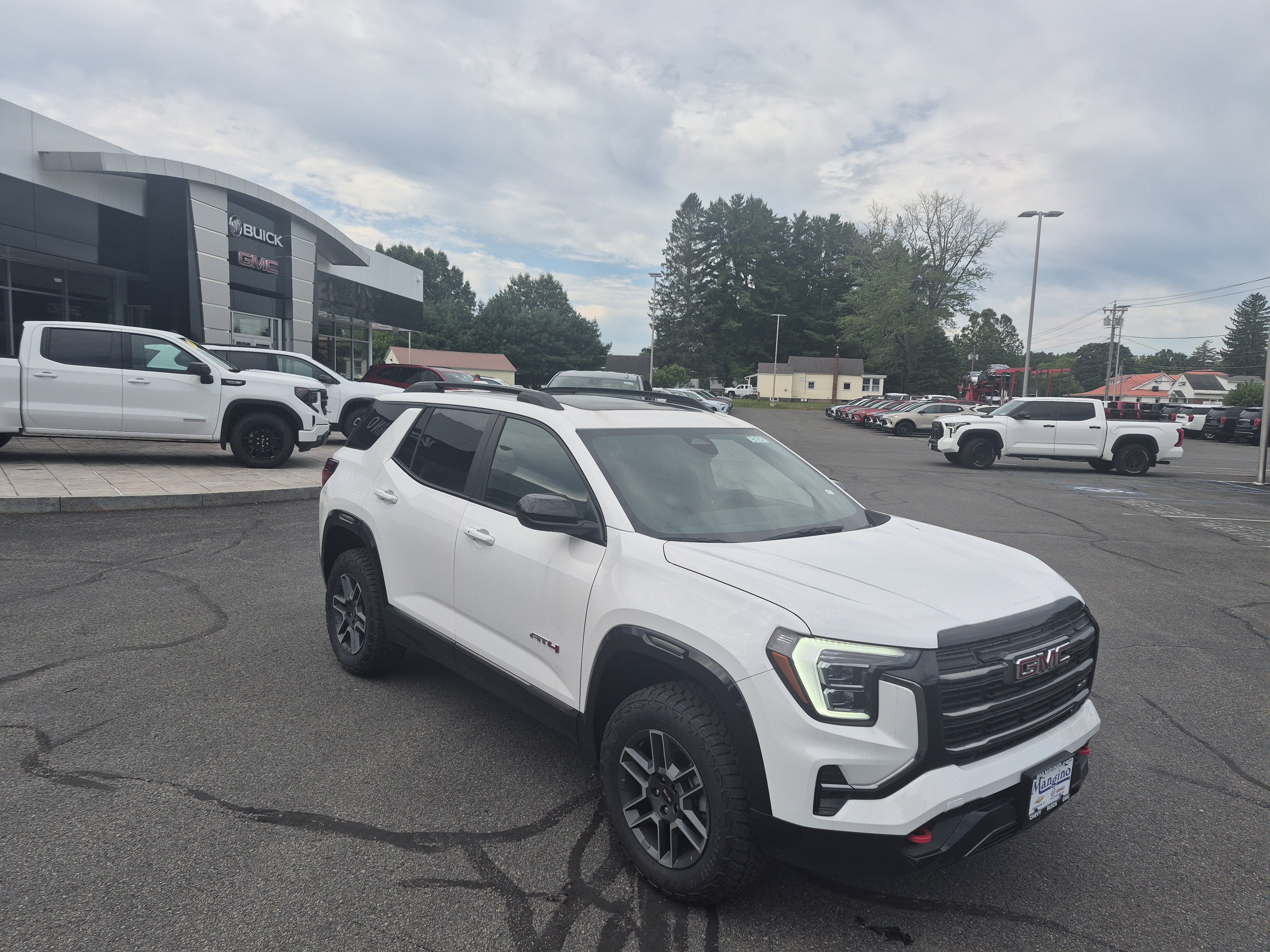Used 2026 GMC Terrain AT4 AWD/4WD image 19