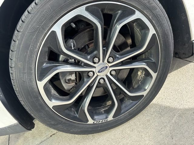 Used 2015 Ford Taurus SHO w/ Equipment Group 401A image 12