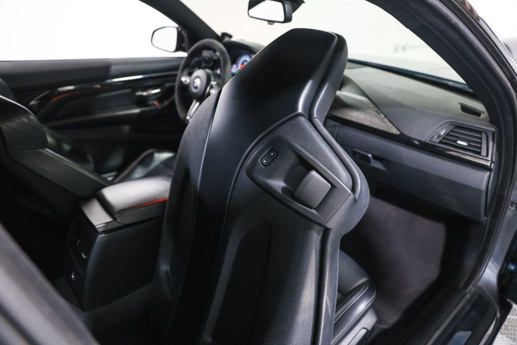 Used 2015 BMW M4 Coupe RWD image 31