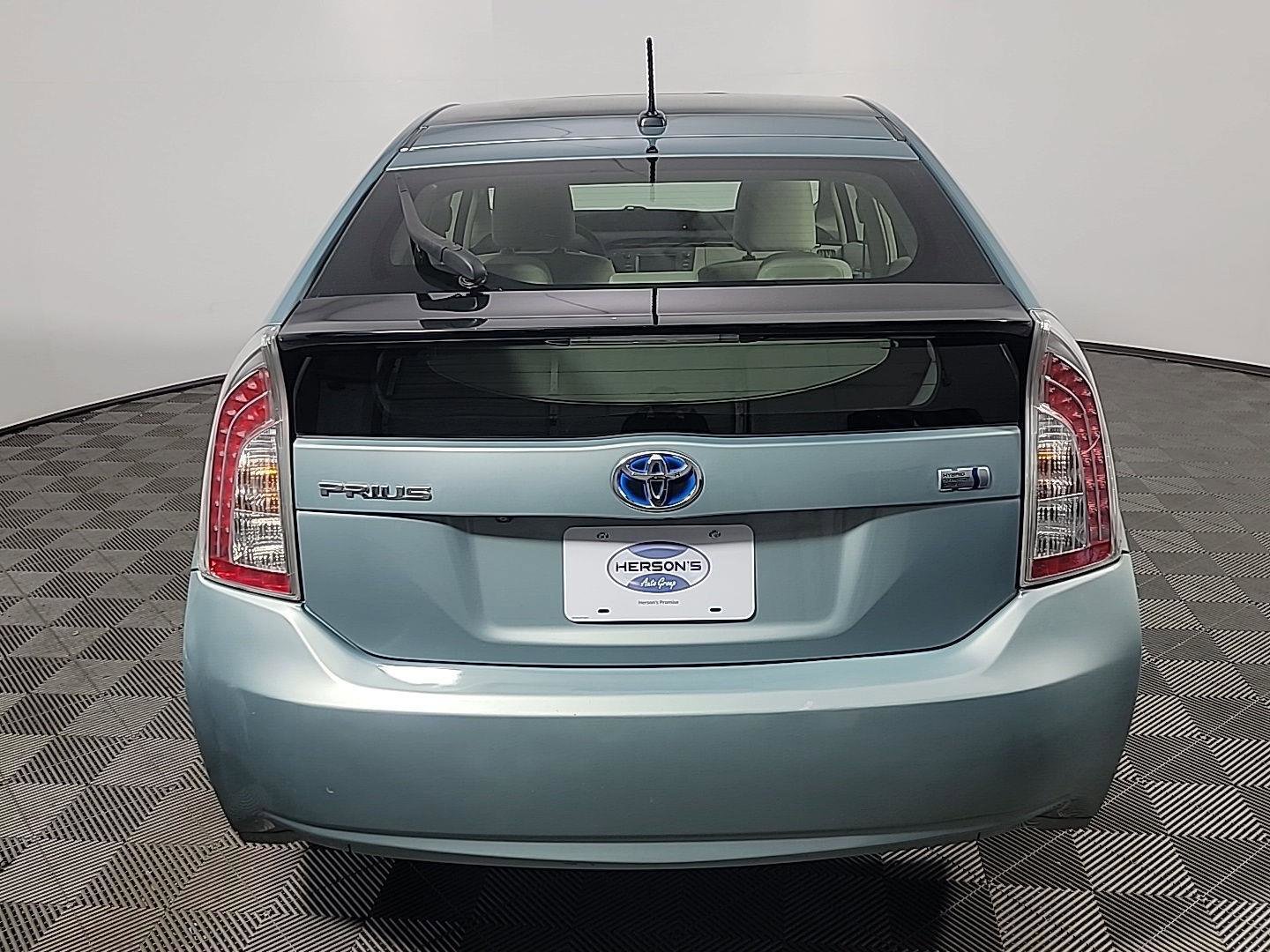 Used 2013 Toyota Prius Three image 5