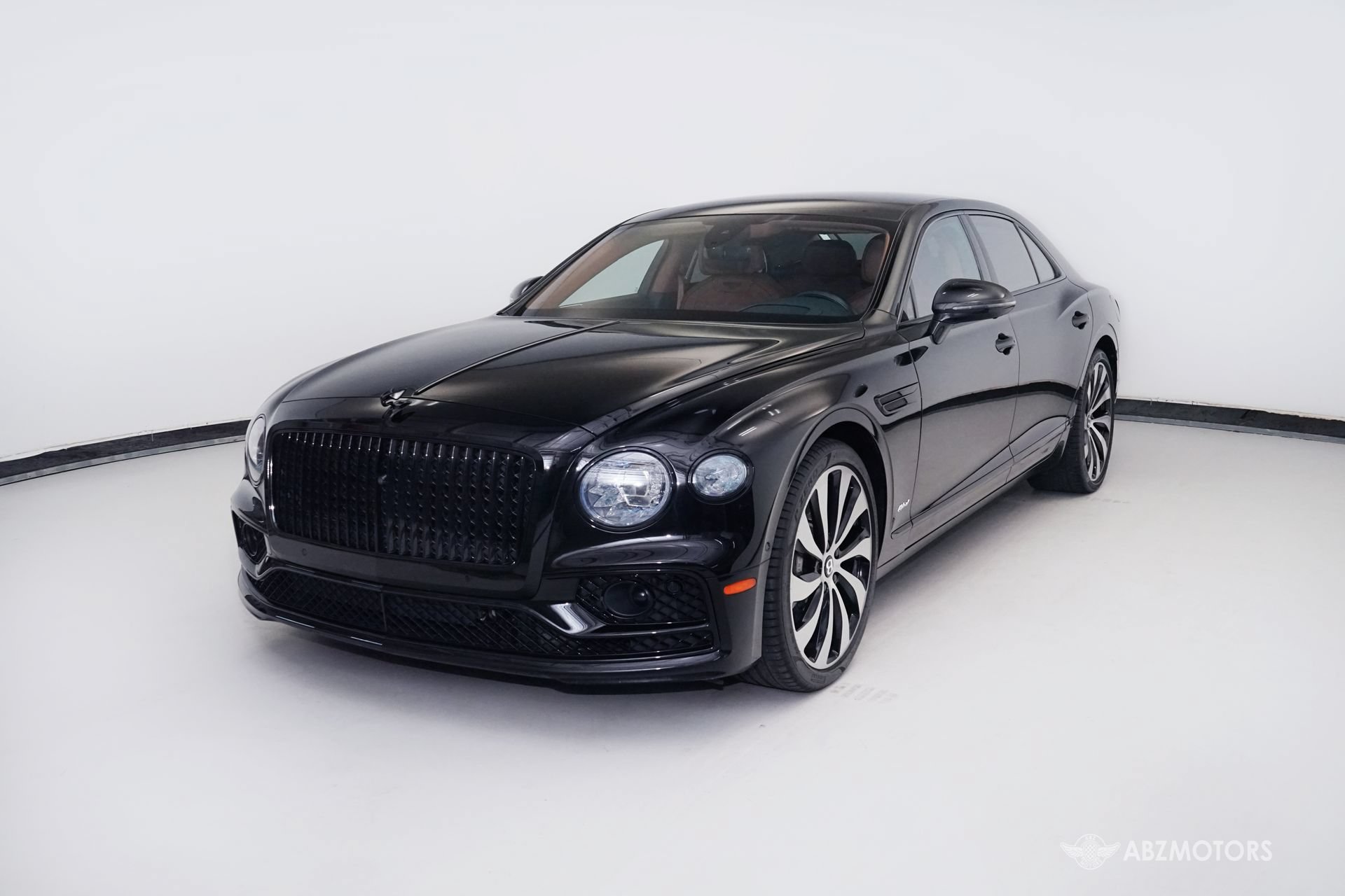 Used 2022 Bentley Flying Spur Plug-In Hybrid AWD/4WD image 2