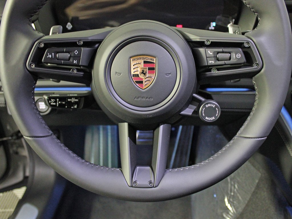 Used 2025 Porsche Panamera 4 image 24