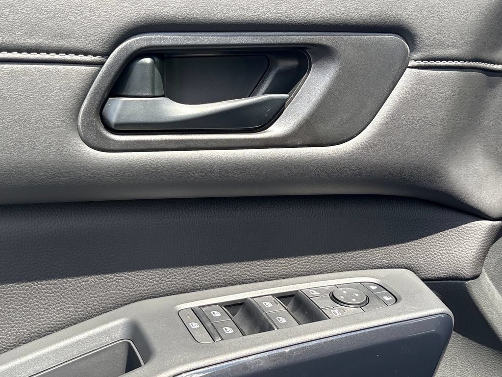 New 2026 Nissan Pathfinder SV FWD image 8
