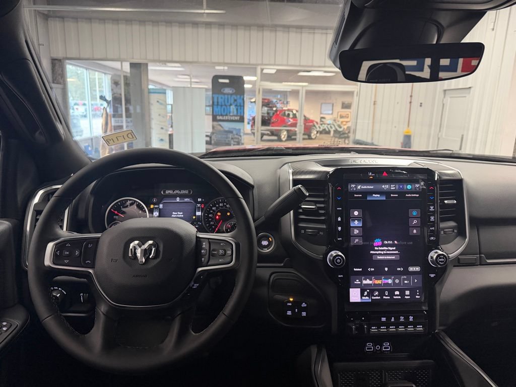 New 2026 RAM 2500 Big Horn AWD/4WD image 22