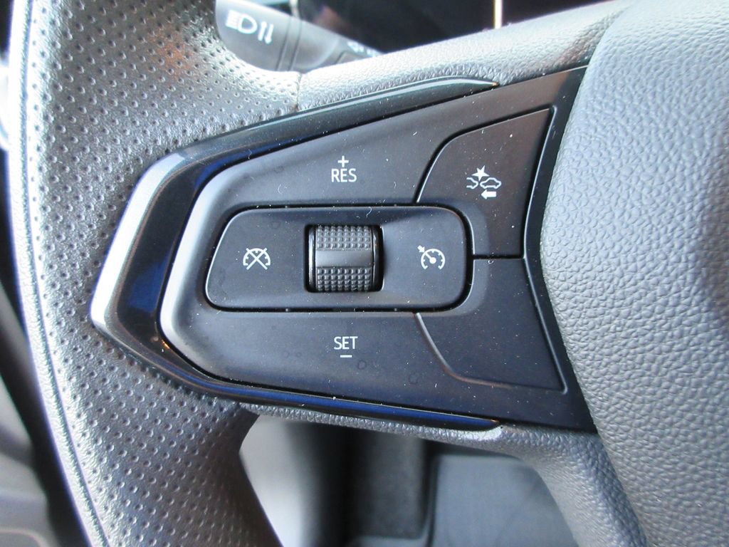 Certified 2025 Chevrolet TrailBlazer LT FWD image 25