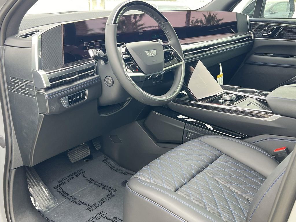 New 2026 Cadillac Escalade IQL Luxury image 9
