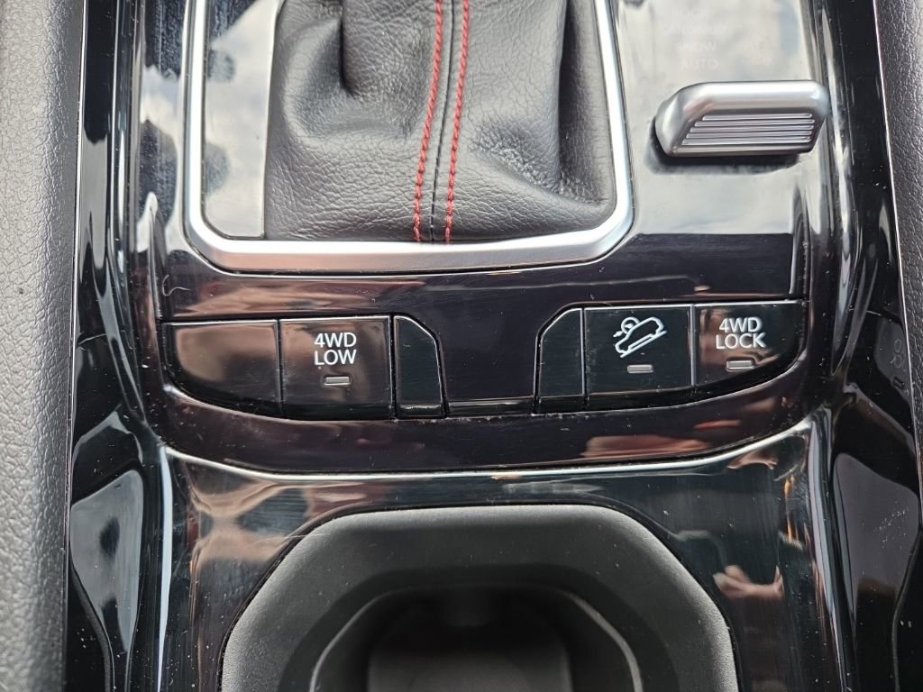 Used 2024 Jeep Compass Trailhawk w/ Trailhawk Elite Group image 19