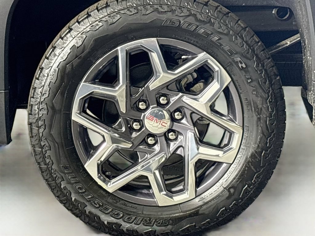New 2026 GMC Sierra 1500 SLT w/ SLT Premium Package AWD/4WD image 32