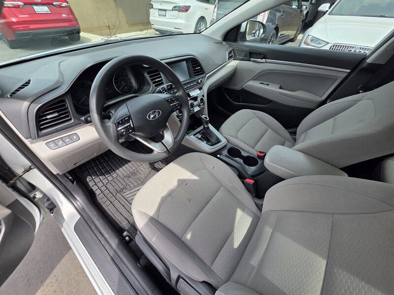 Used 2019 Hyundai Elantra SEL FWD image 12