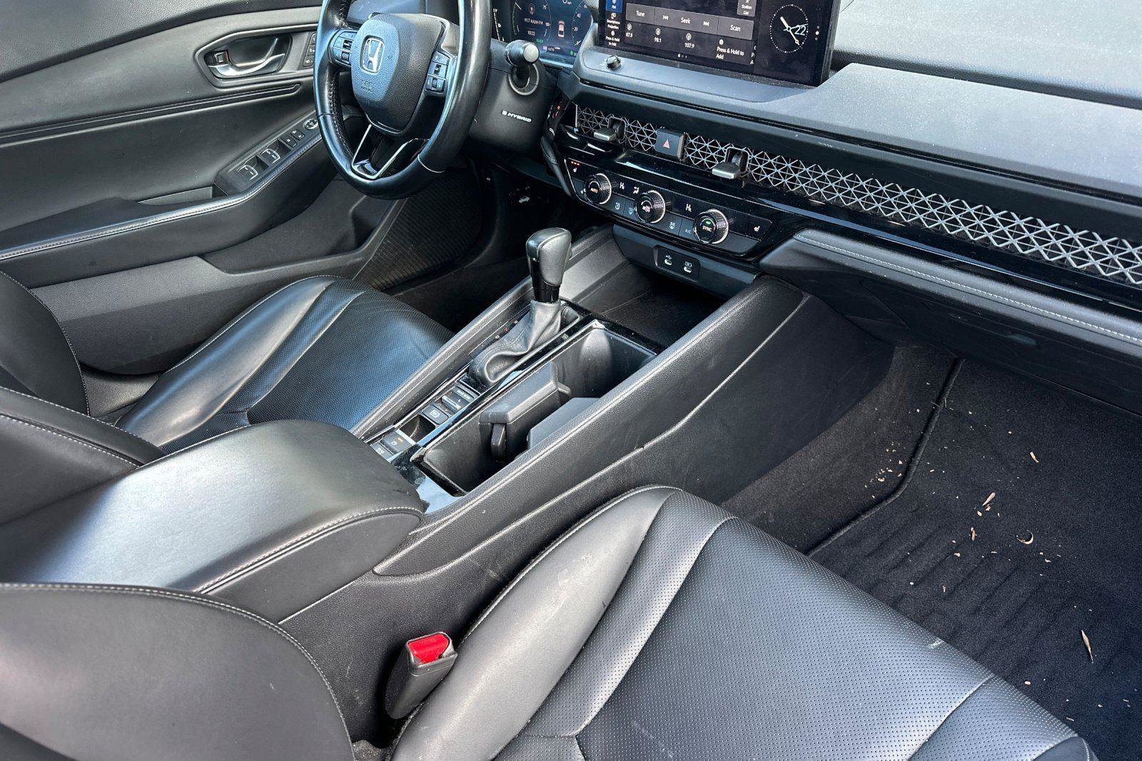 Used 2024 Honda Accord Sport image 15