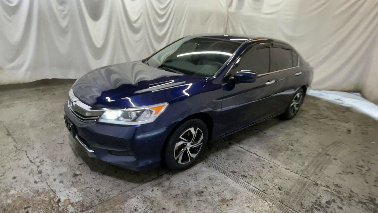 Used 2017 Honda Accord LX image 4