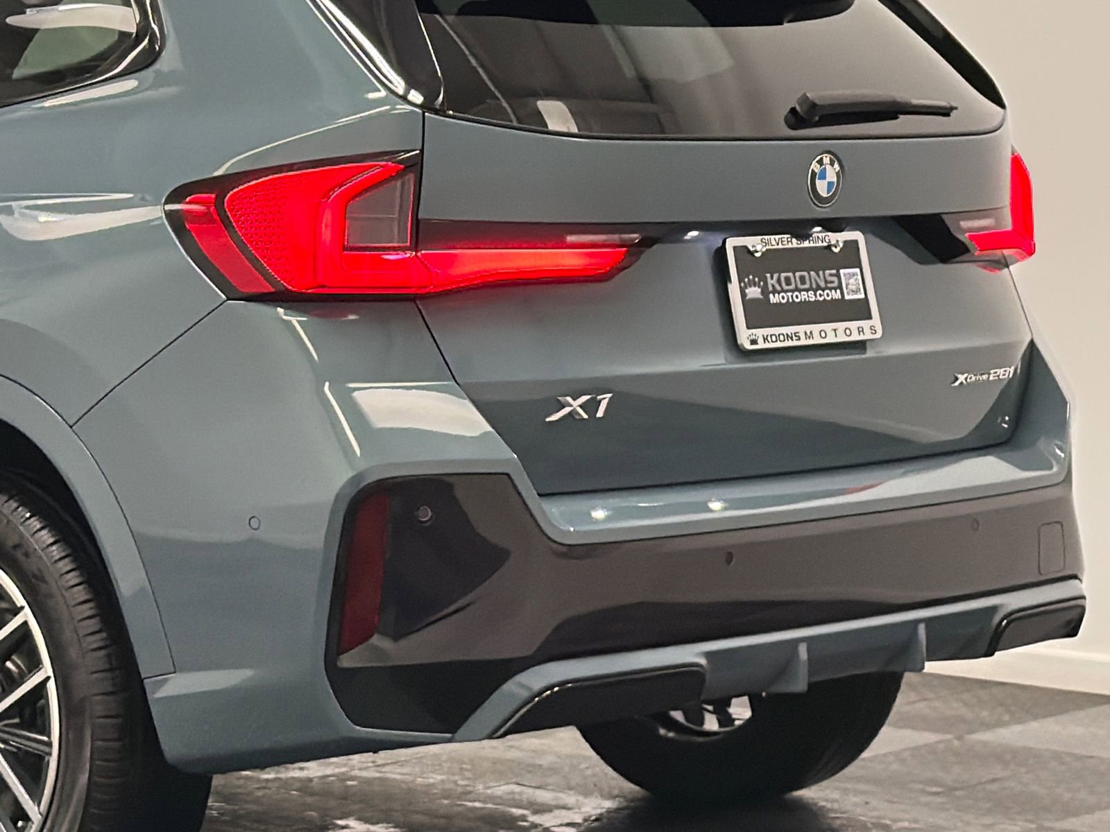 Used 2023 BMW X1 xDrive28i w/ Premium Package image 7