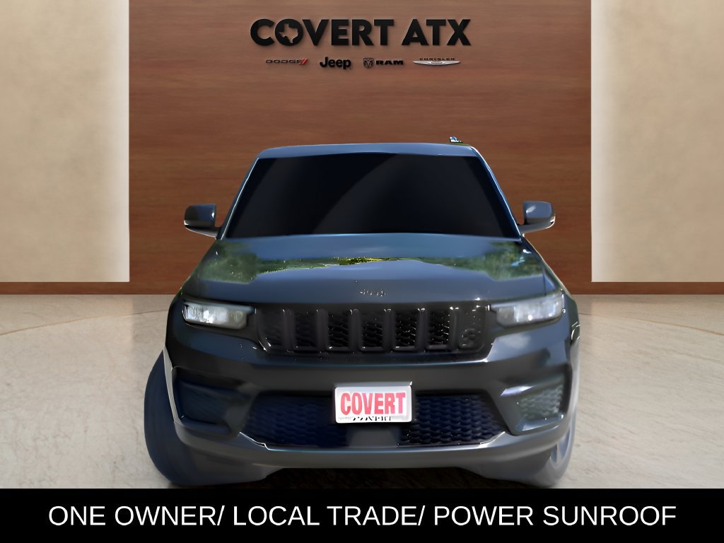 Used 2023 Jeep Grand Cherokee Altitude RWD image 9