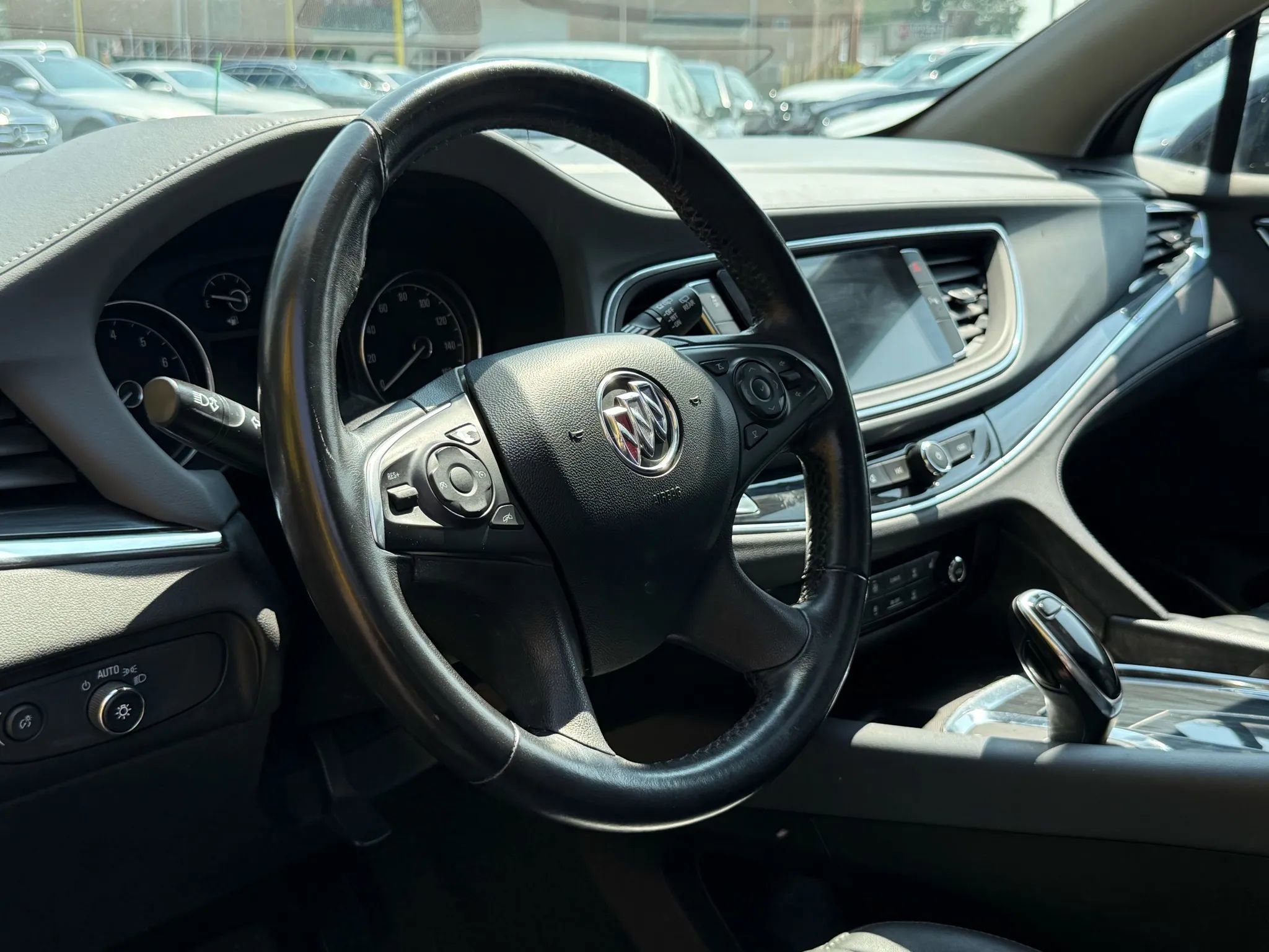 Used 2020 Buick Enclave Essence w/ Sport Touring Edition image 8