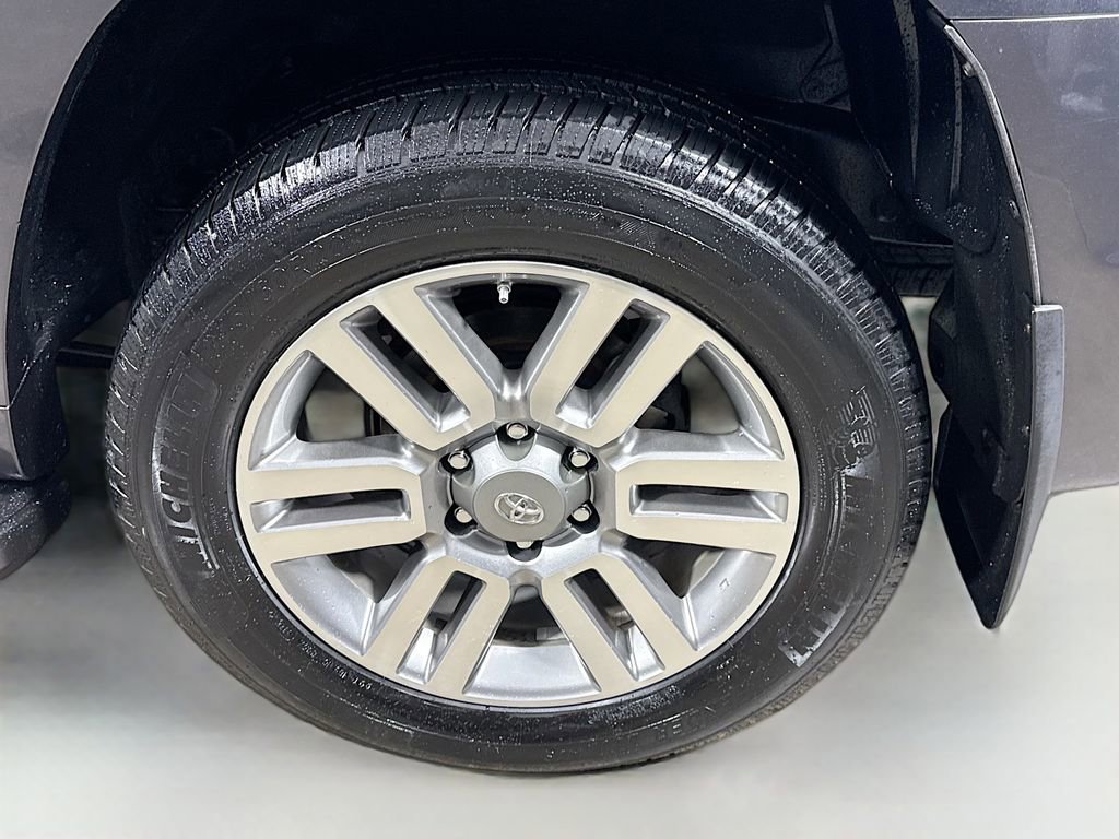 Used 2012 Toyota 4Runner Limited AWD/4WD image 9