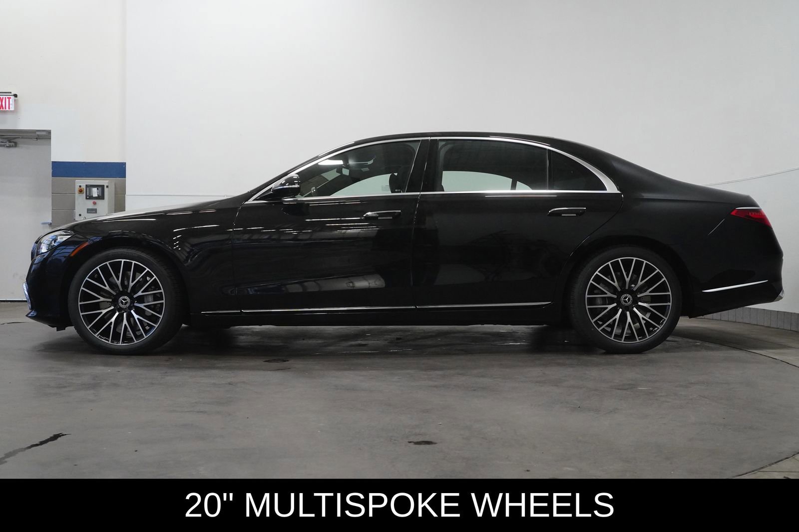 New 2026 Mercedes-Benz S 580 4MATIC Sedan image 6