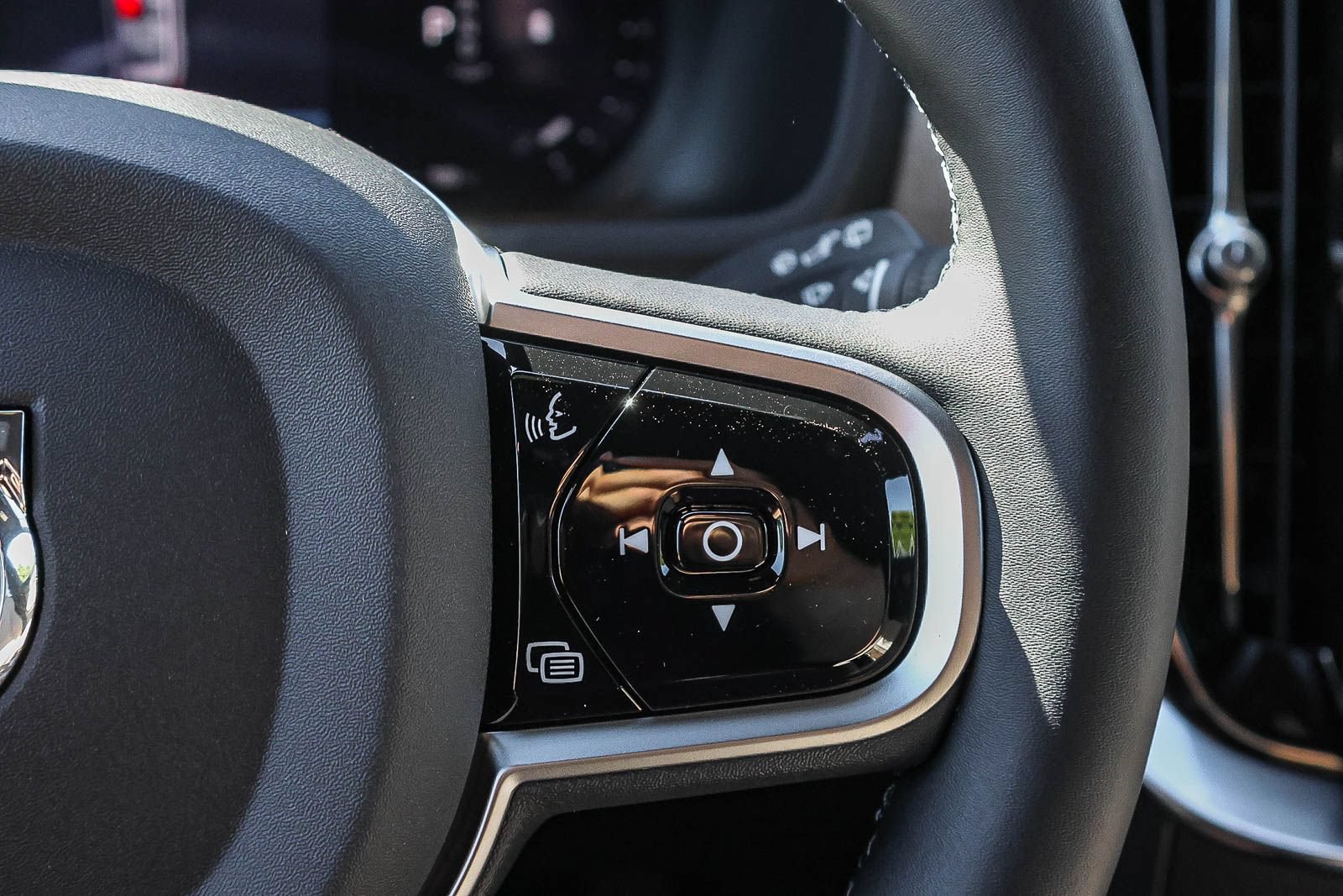 New 2026 Volvo XC90 B5 Plus w/ Protection Package AWD/4WD image 33