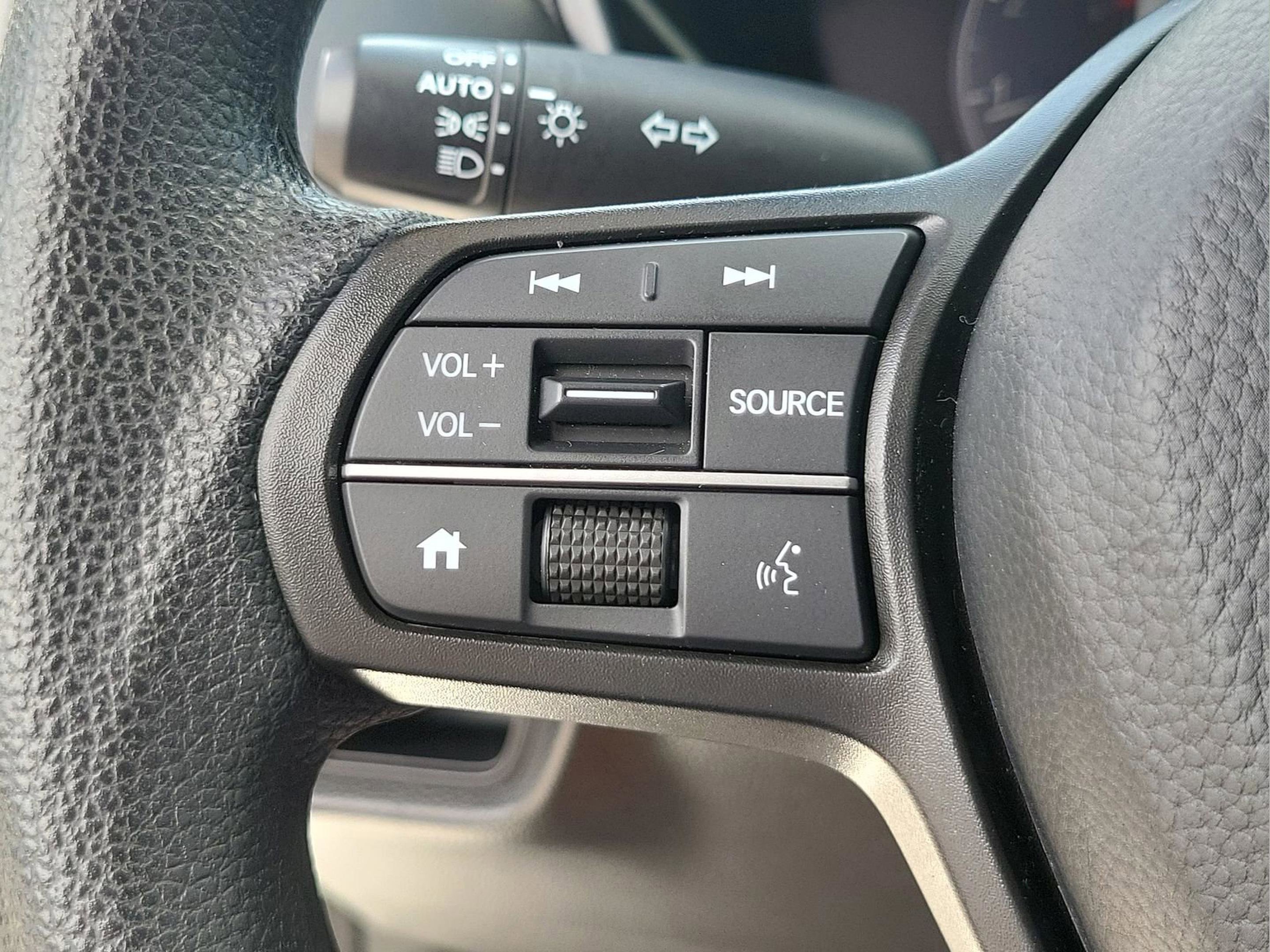 Certified 2024 Honda HR-V LX image 13